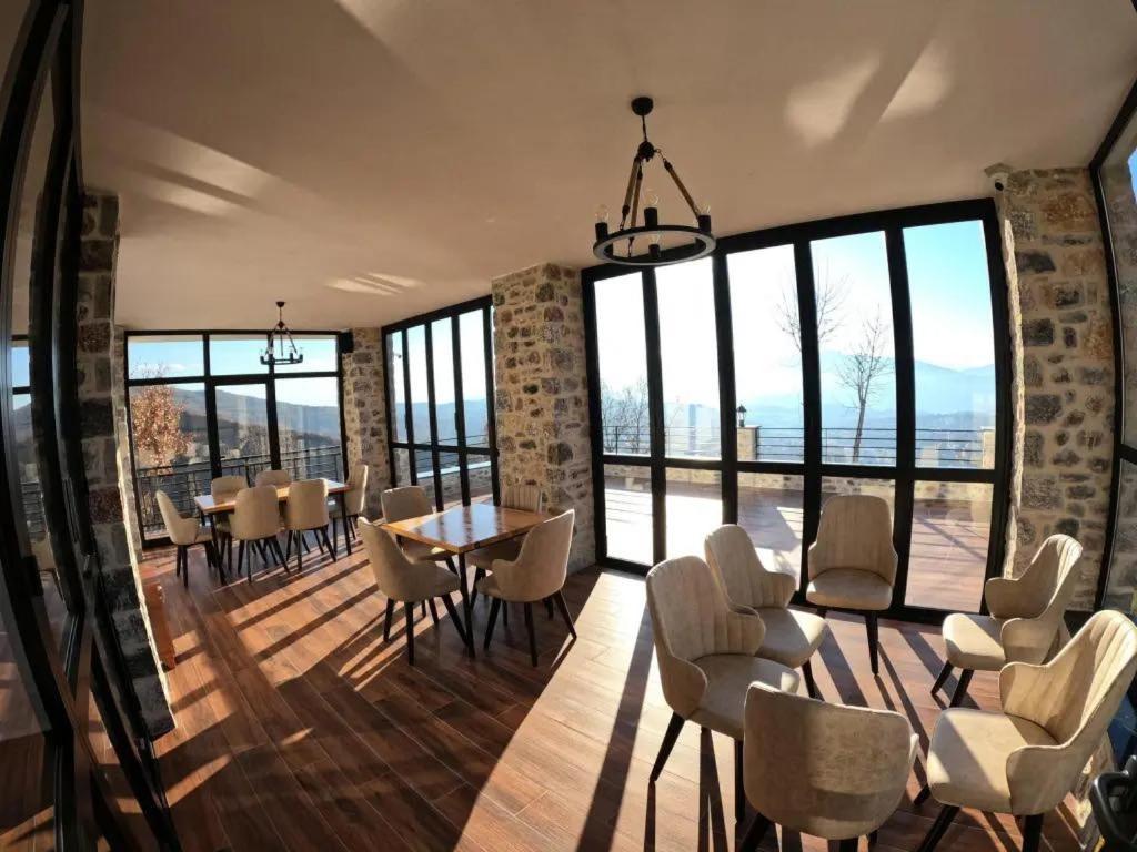 Bujtina Vrenezi Hotel Peshkopi Exterior photo