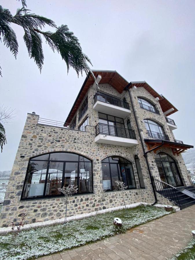 Bujtina Vrenezi Hotel Peshkopi Exterior photo