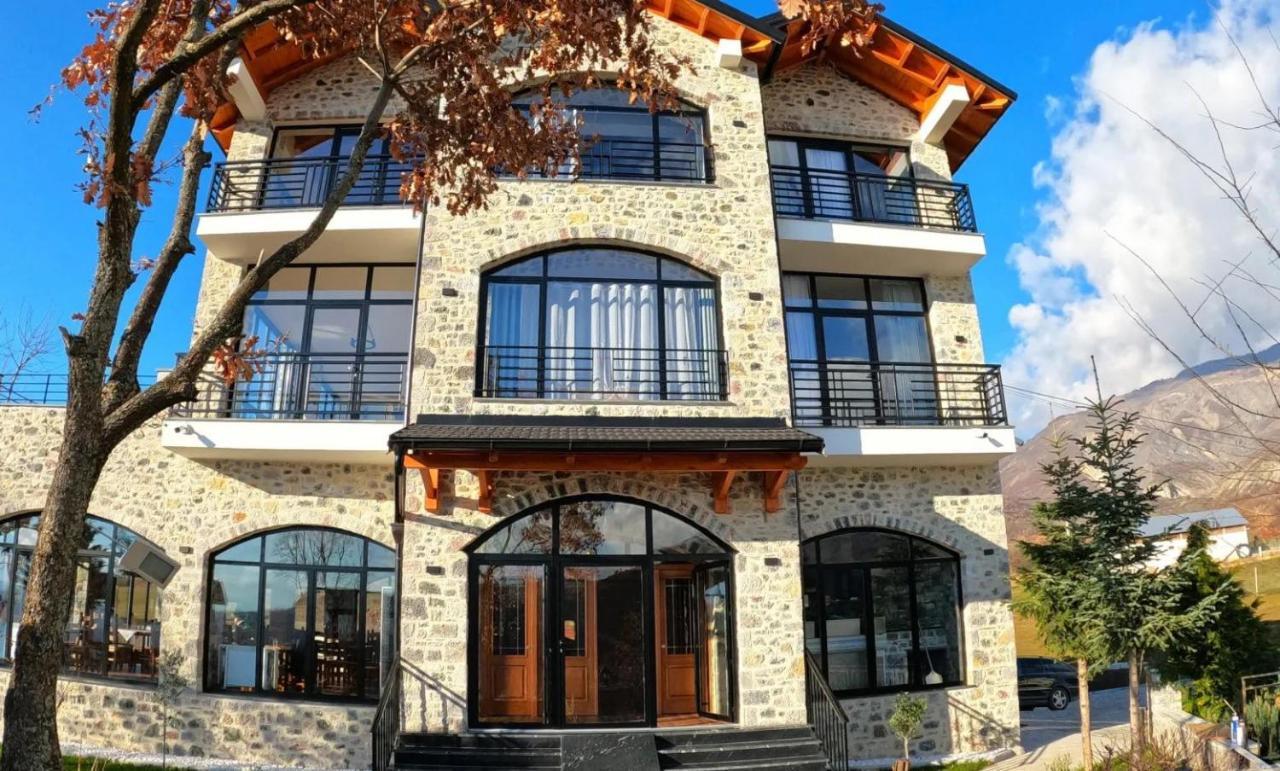 Bujtina Vrenezi Hotel Peshkopi Exterior photo