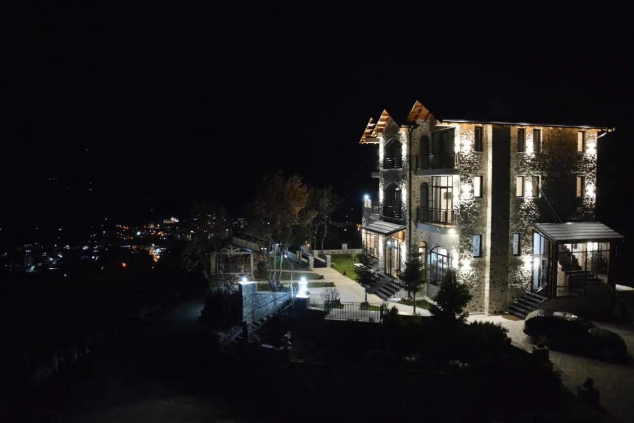 Bujtina Vrenezi Hotel Peshkopi Exterior photo