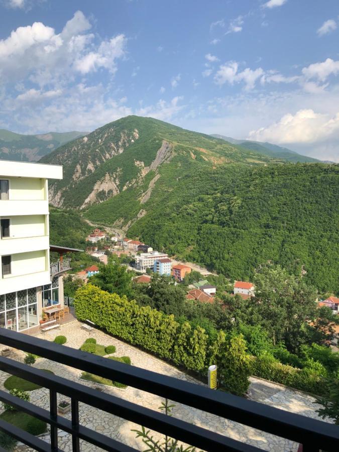 Bujtina Vrenezi Hotel Peshkopi Exterior photo
